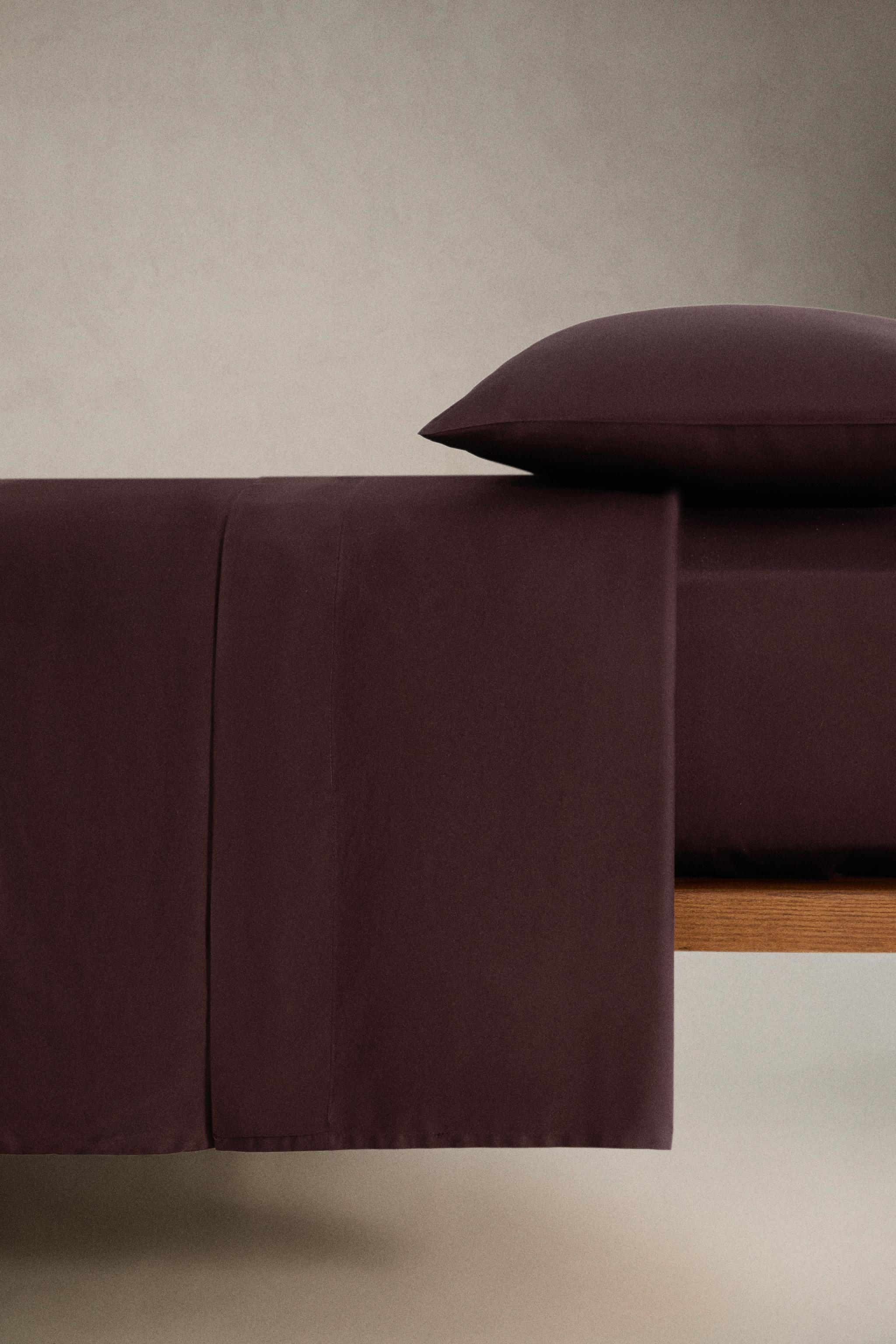 DRAP DE DESSUS SATIN DÉLAVÉ (300 FILS)